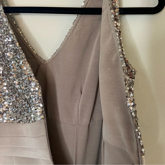 CHETTA B Peter Noviello Sherrie Bloom Evening Dress, silk, EUC, size 6 - Picture 4 of 6